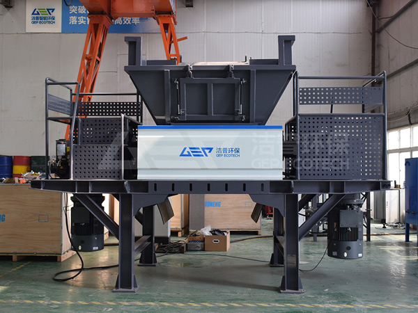 輪胎撕碎機(jī)圖片及價(jià)格，廢輪胎撕碎機(jī)價(jià)格表介紹