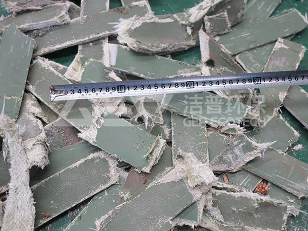 玻璃鋼粉碎之后