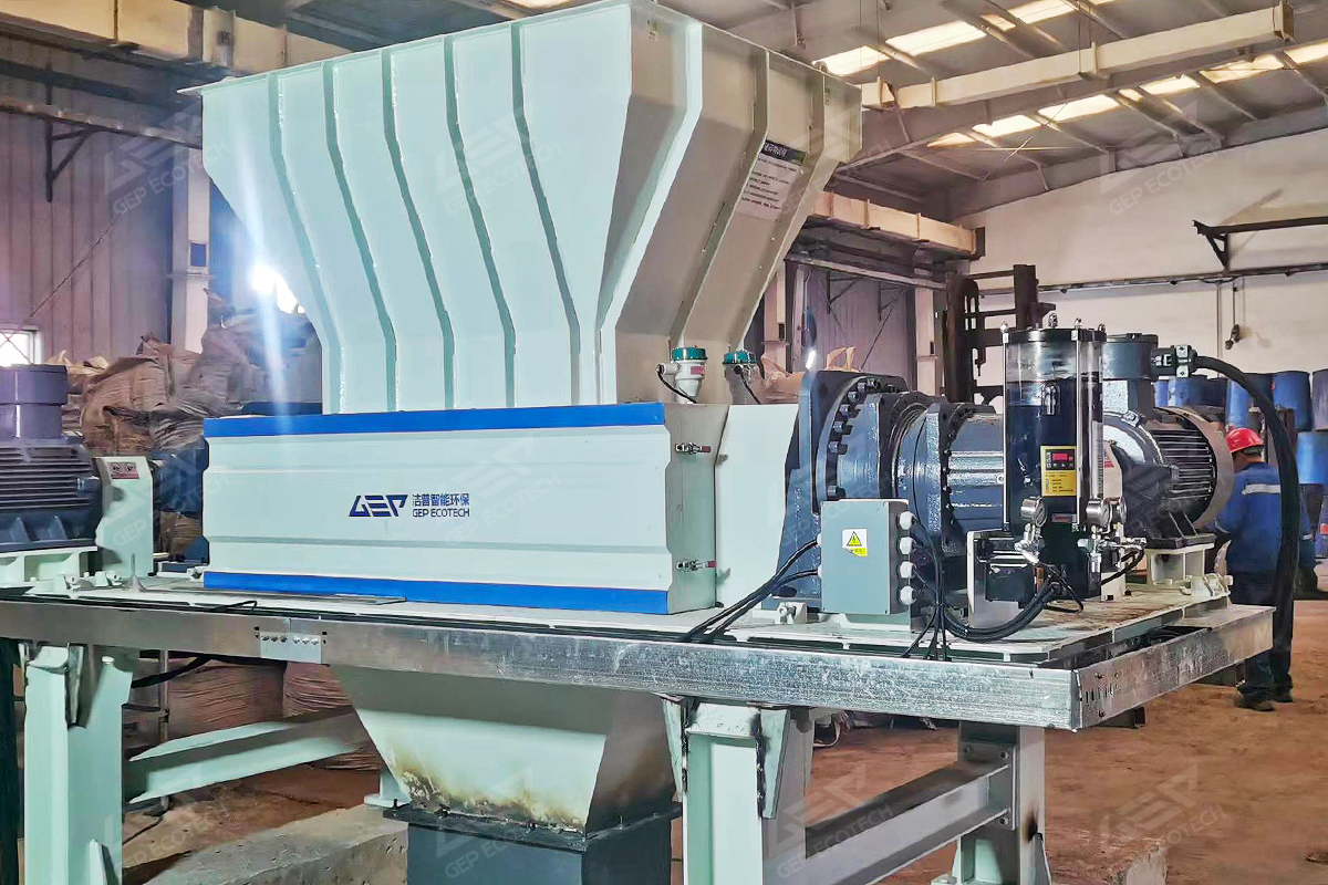 水泥窯用雙軸撕碎機(jī)