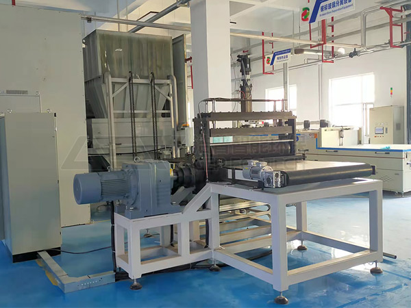 廢棄光伏板破碎回收設(shè)備，廢舊光伏組件處置方案流程介紹