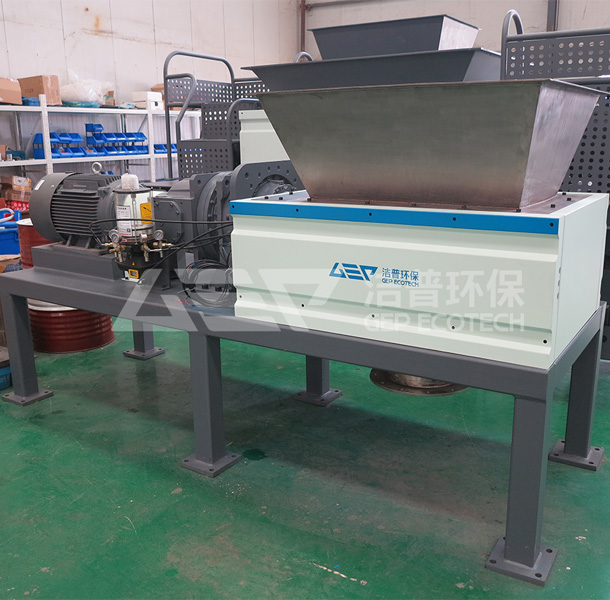 玻璃鋼破碎機(jī)