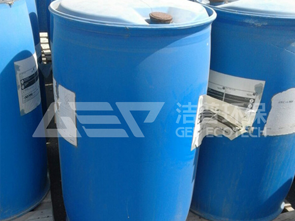 大型油桶撕碎機(jī)多少錢？油桶撕碎機(jī)廠家推薦