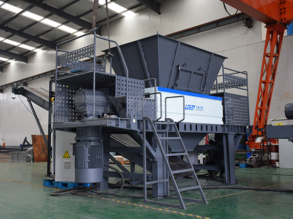 大型垃圾粉碎機(jī)