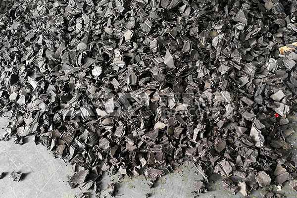 輪胎粉碎機多少錢一套？廢舊輪胎粉碎機價格